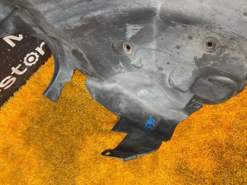 подкрылок, 900 рублей, Красноярск