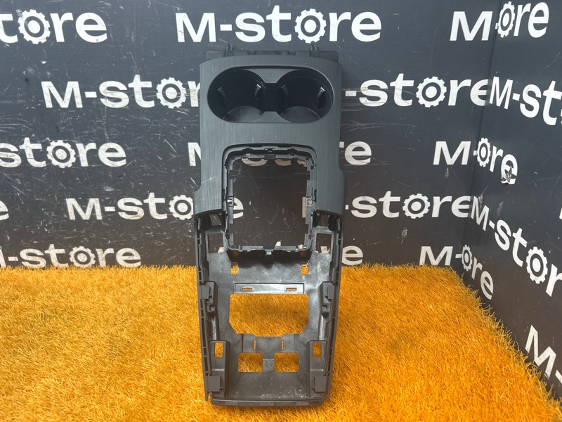 центральная консоль, 3000 рублей, Красноярск