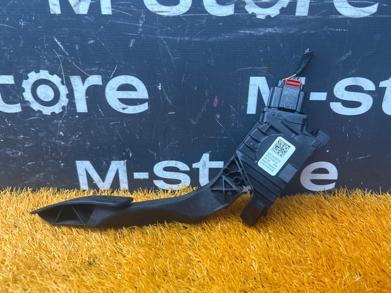 педаль газа, 1500 рублей, Красноярск