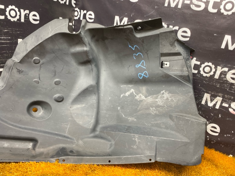 подкрылок, 400 рублей, Красноярск