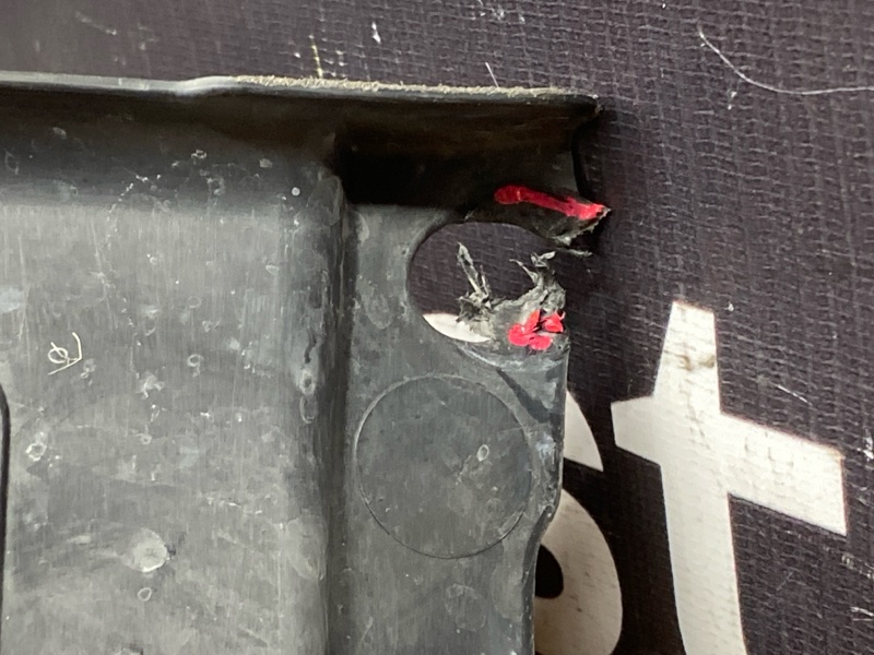 подкрылок, 400 рублей, Красноярск