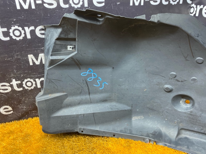 подкрылок, 400 рублей, Красноярск