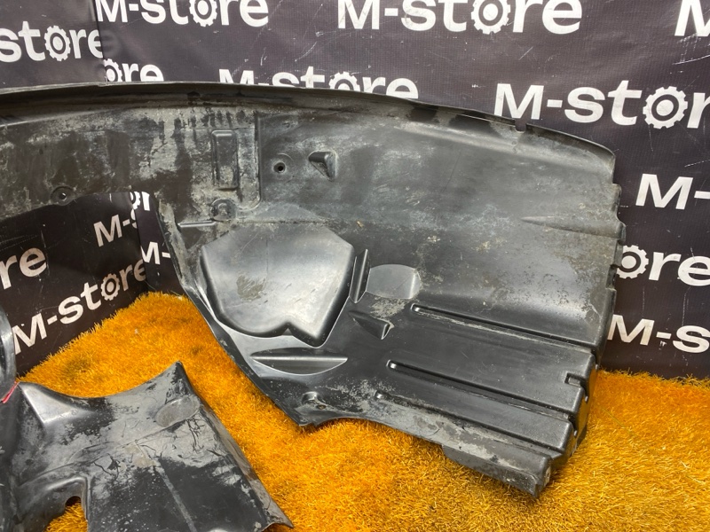 подкрылок, 5000 рублей, Красноярск