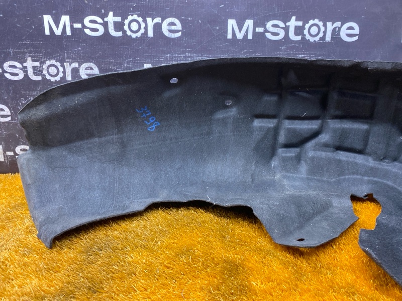 подкрылок, 800 рублей, Красноярск