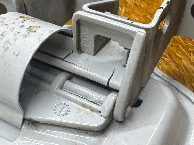 лючок бензобака, 540 рублей, Красноярск