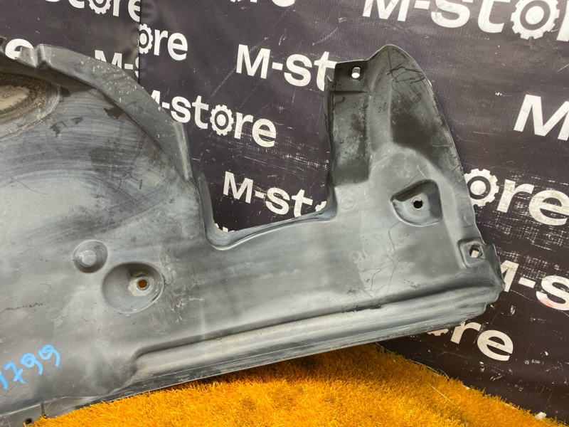 подкрылок, 500 рублей, Красноярск