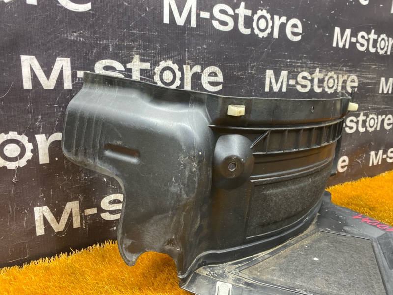 подкрылок, 7500 рублей, Красноярск