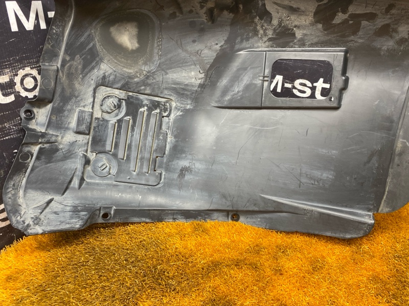 подкрылок, 3500 рублей, Красноярск