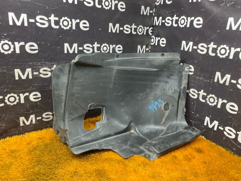 подкрылок, 2000 рублей, Красноярск