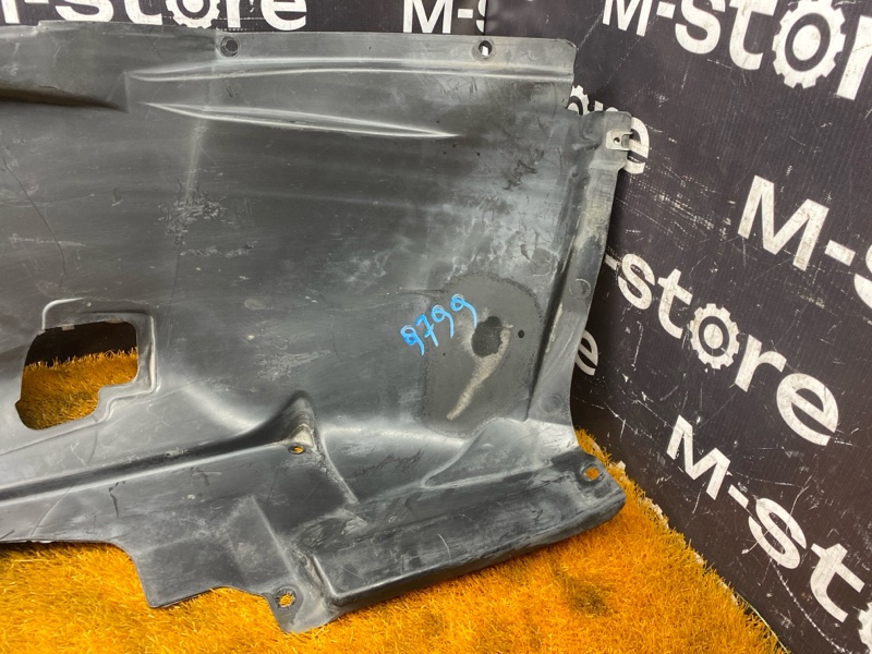 подкрылок, 2000 рублей, Красноярск