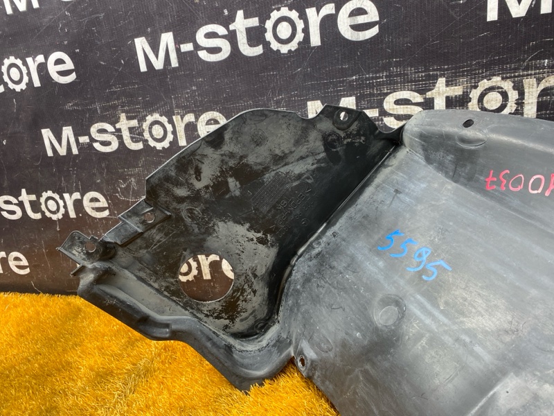 подкрылок, 2500 рублей, Красноярск