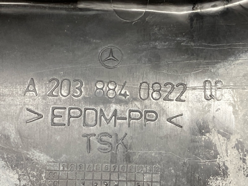 подкрылок, 2500 рублей, Красноярск