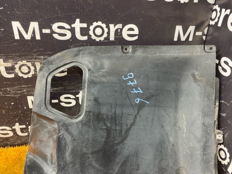 подкрылок, 7500 рублей, Красноярск