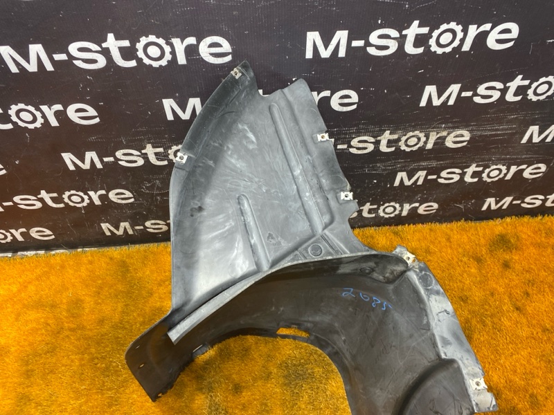 подкрылок, 3000 рублей, Красноярск