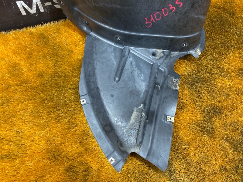 подкрылок, 3000 рублей, Красноярск