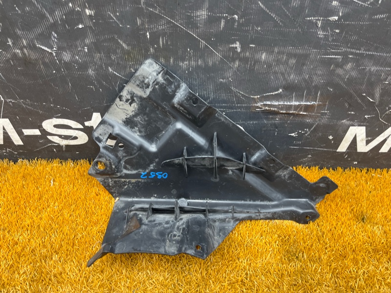 подкрылок, 400 рублей, Красноярск