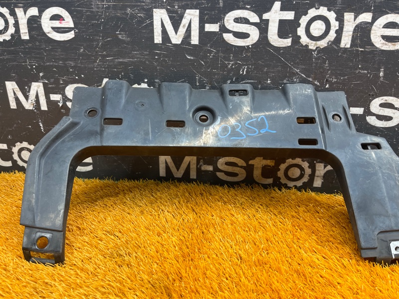 крепление бампера, 500 рублей, Красноярск