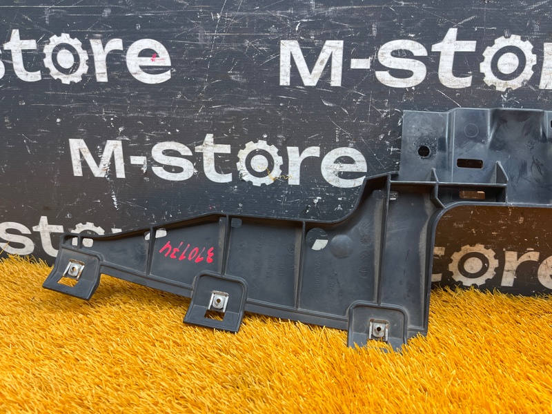 крепление бампера, 500 рублей, Красноярск