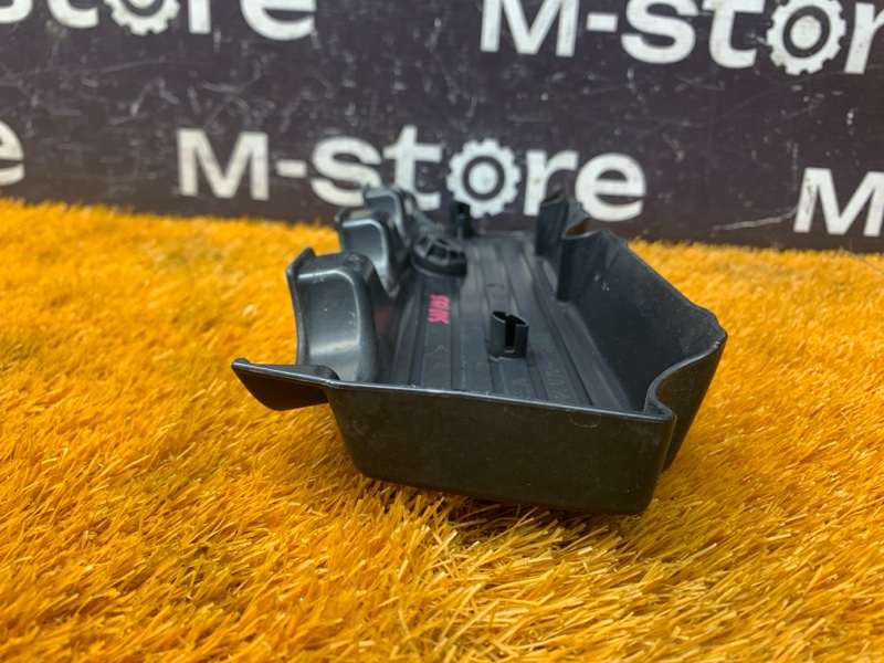 крышка двигателя, 500 рублей, Красноярск