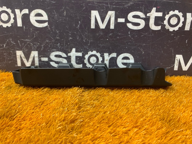 крышка двигателя, 500 рублей, Красноярск