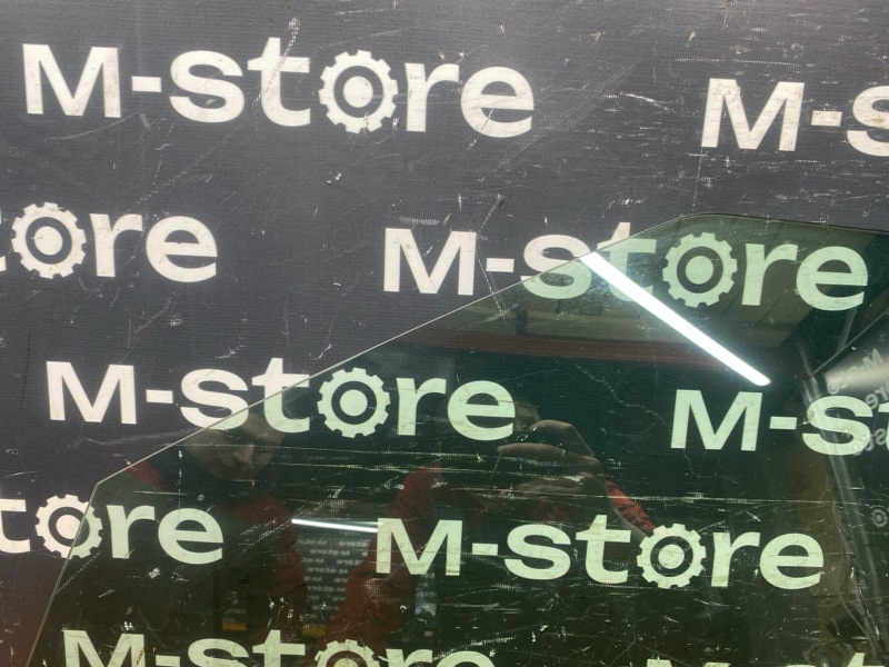 Стекло боковое, 11000 рублей, Красноярск