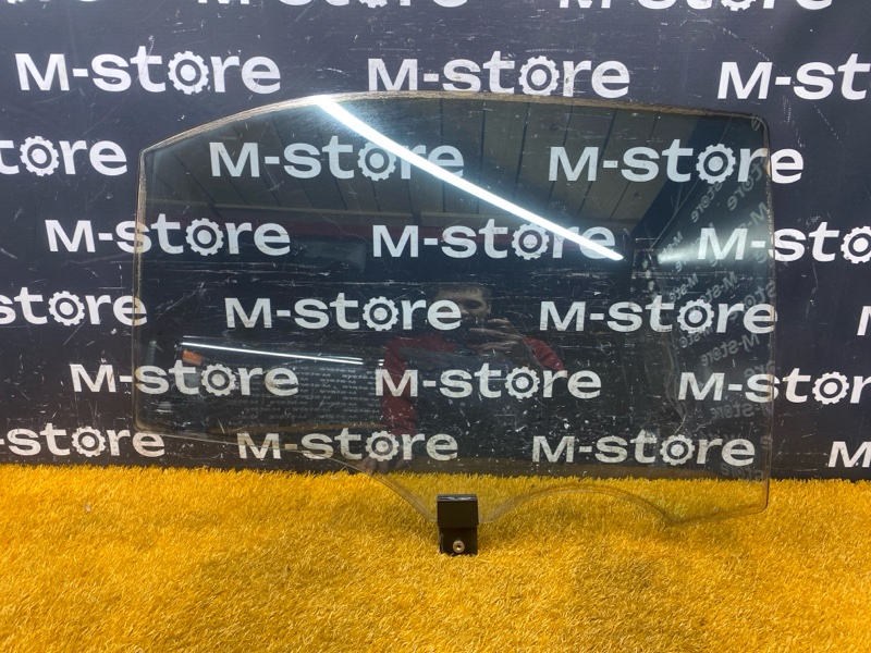 Стекло боковое, 1800 рублей, Красноярск