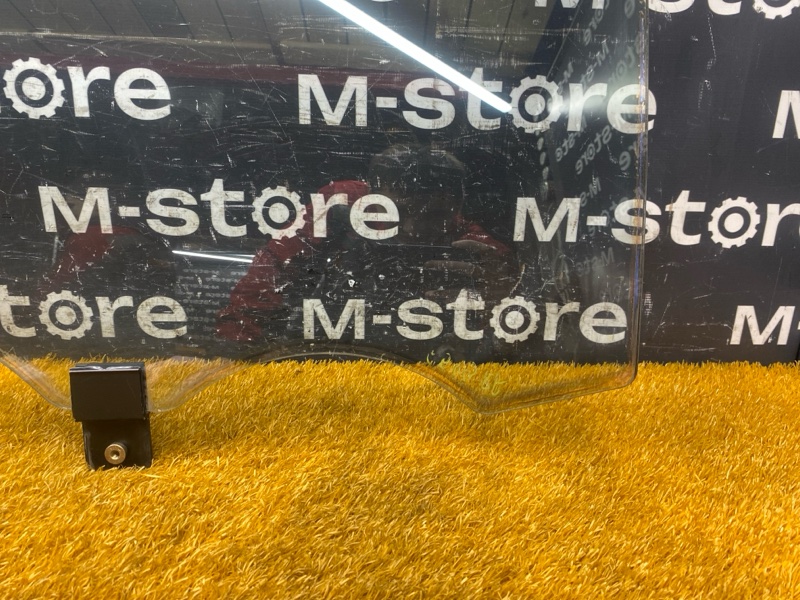 Стекло боковое, 1800 рублей, Красноярск