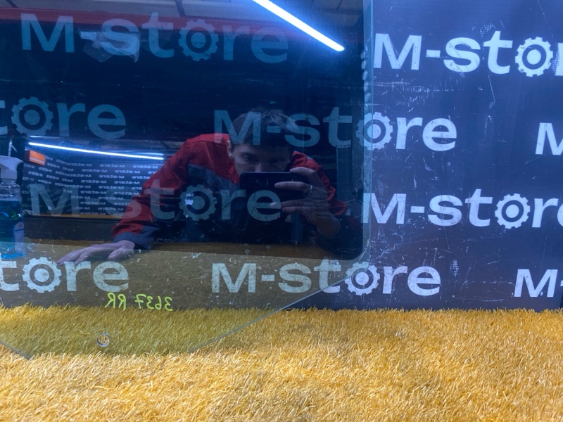 Стекло боковое, 900 рублей, Красноярск