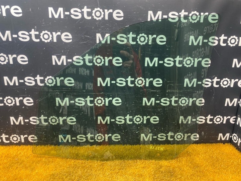 Стекло боковое, 1000 рублей, Красноярск