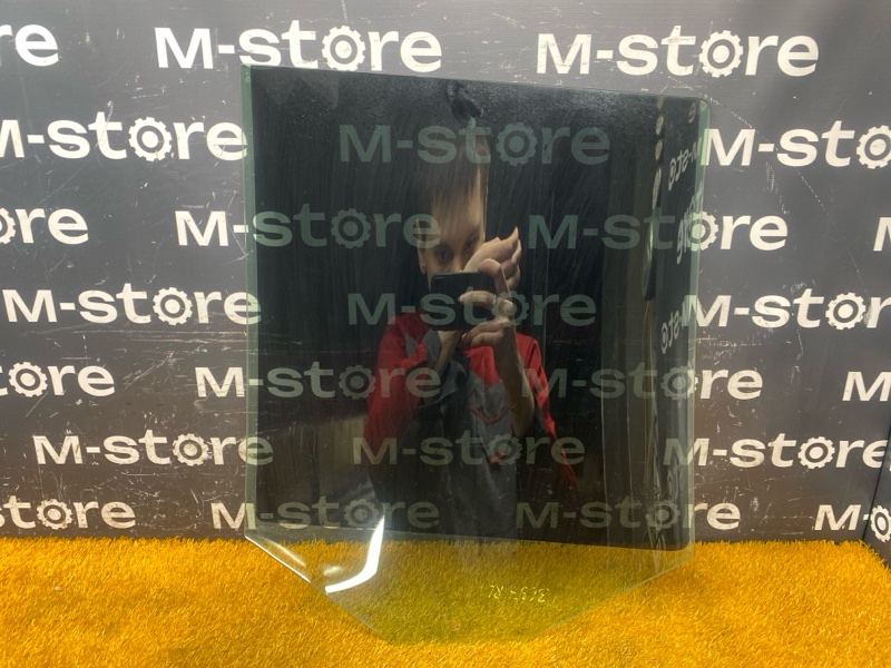 Стекло боковое, 900 рублей, Красноярск