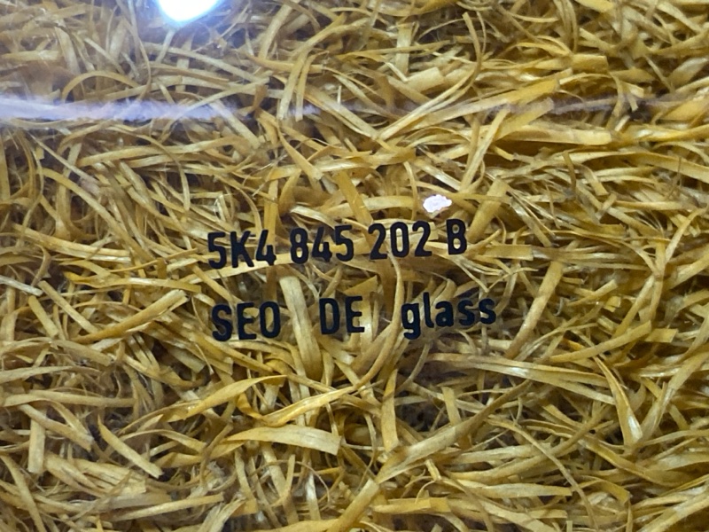 Стекло боковое, 1500 рублей, Красноярск