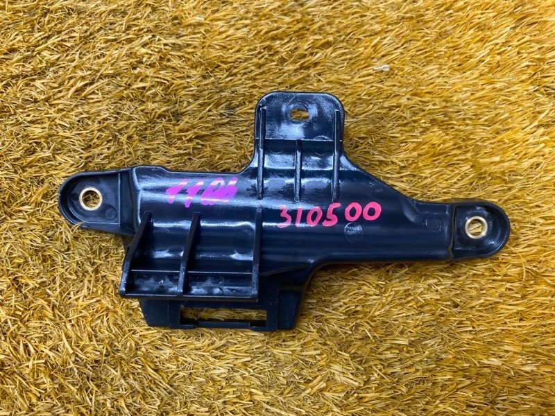 Кронштейн полки багажника, 200 рублей, Красноярск