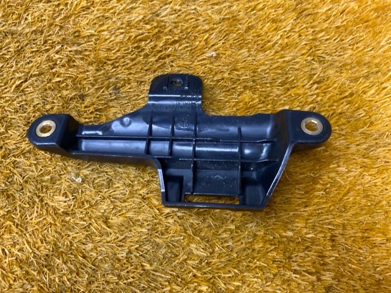 Кронштейн полки багажника, 200 рублей, Красноярск