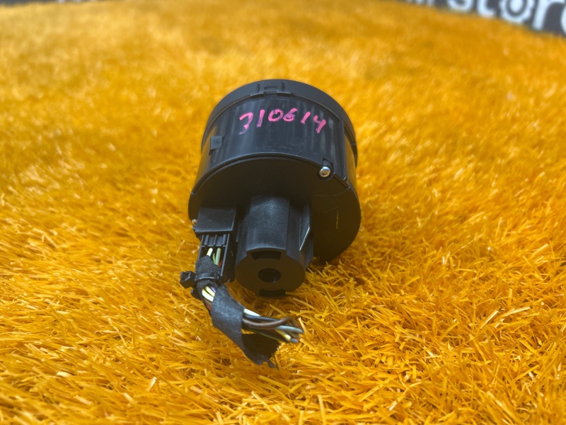 Переключатель света фар, 2000 рублей, Красноярск