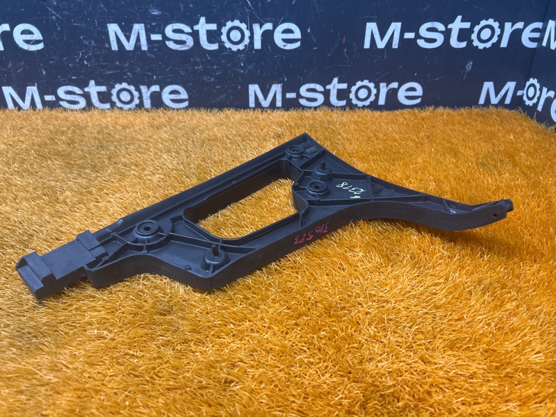 крепление бампера, 1000 рублей, Красноярск