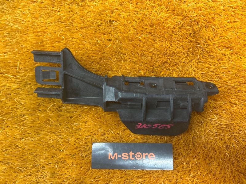 крепление бампера, 800 рублей, Красноярск