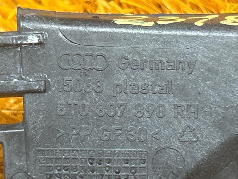 крепление бампера, 800 рублей, Красноярск