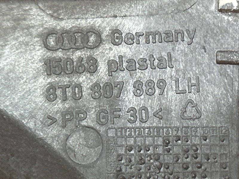 крепление бампера, 800 рублей, Красноярск