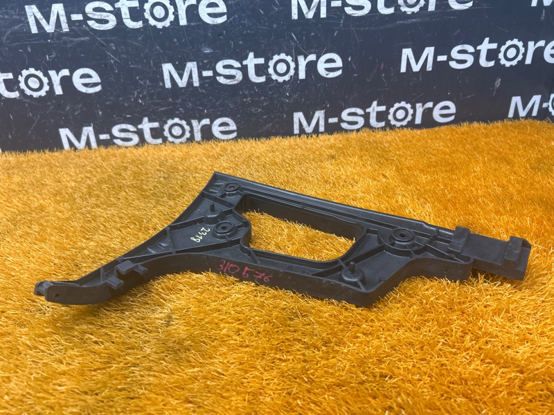 крепление бампера, 1000 рублей, Красноярск