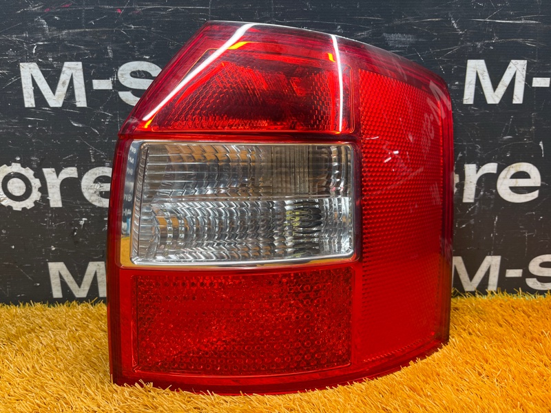 Фонарь задний, 2000 рублей, Красноярск