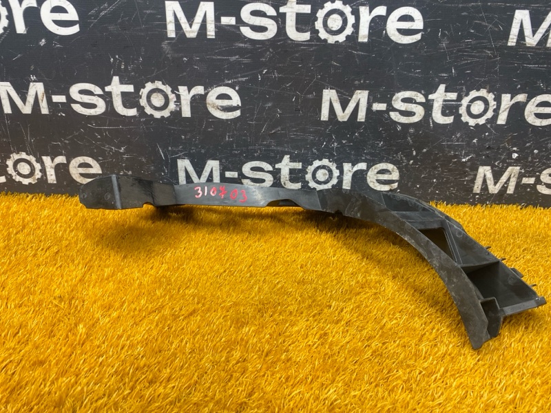 крепление бампера, 500 рублей, Красноярск