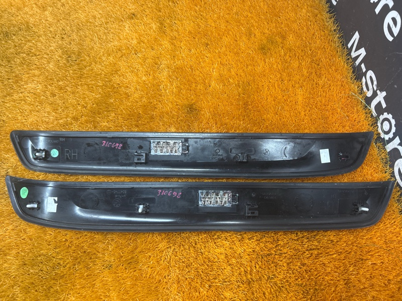 Накладка на порог салона, 950 рублей, Красноярск