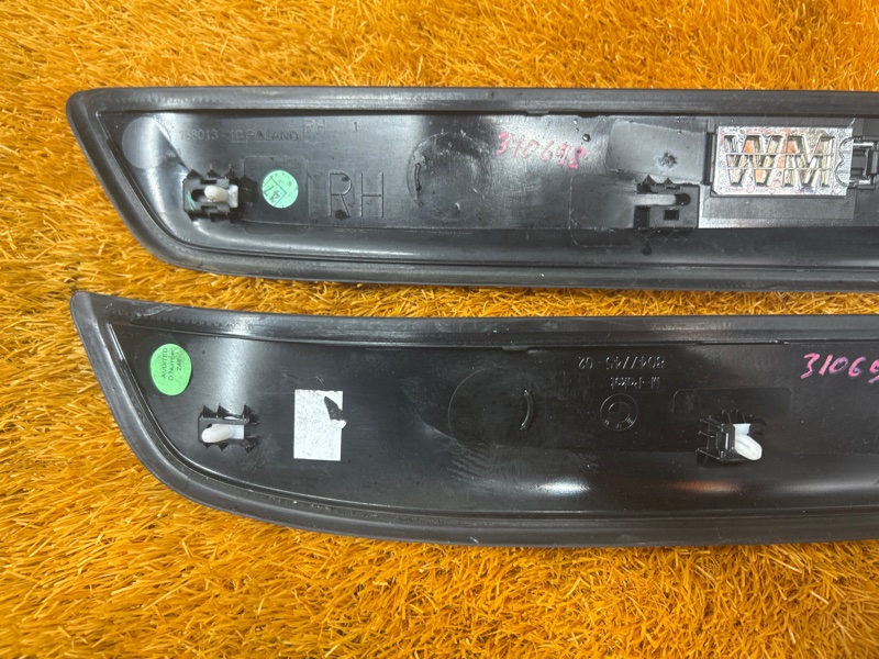 Накладка на порог салона, 950 рублей, Красноярск