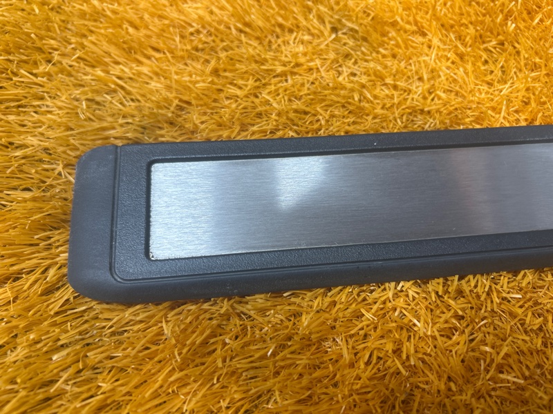 Накладка на порог салона, 500 рублей, Красноярск