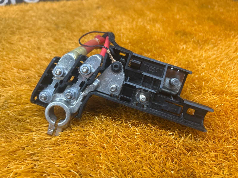 Клемма аккумулятора плюс, 2000 рублей, Красноярск