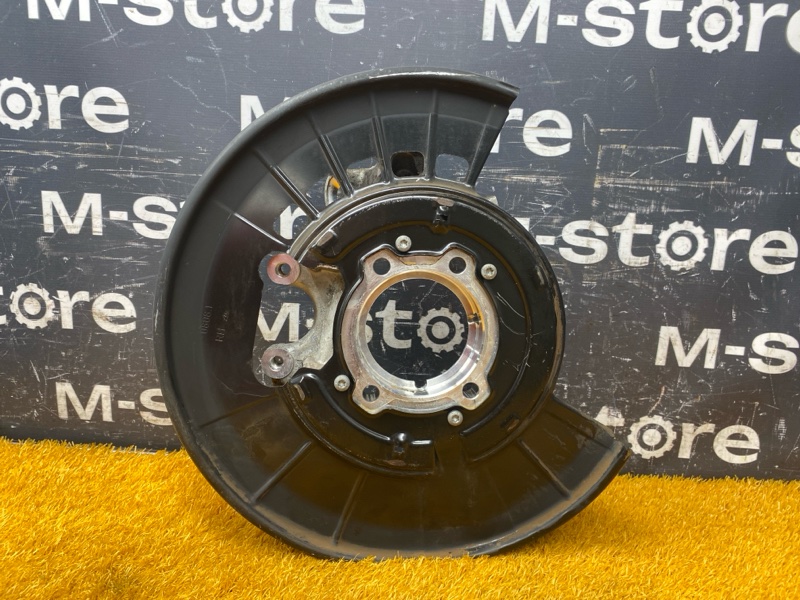 кулак поворотный, 2000 рублей, Красноярск