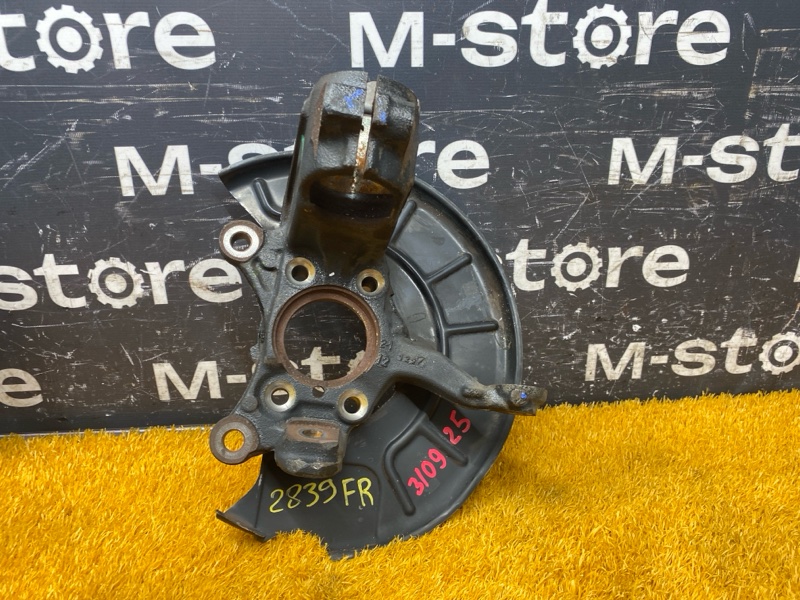 кулак поворотный, 1300 рублей, Красноярск