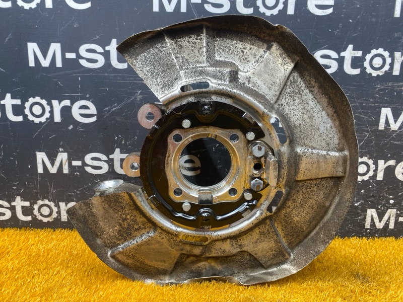 кулак поворотный, 2000 рублей, Красноярск