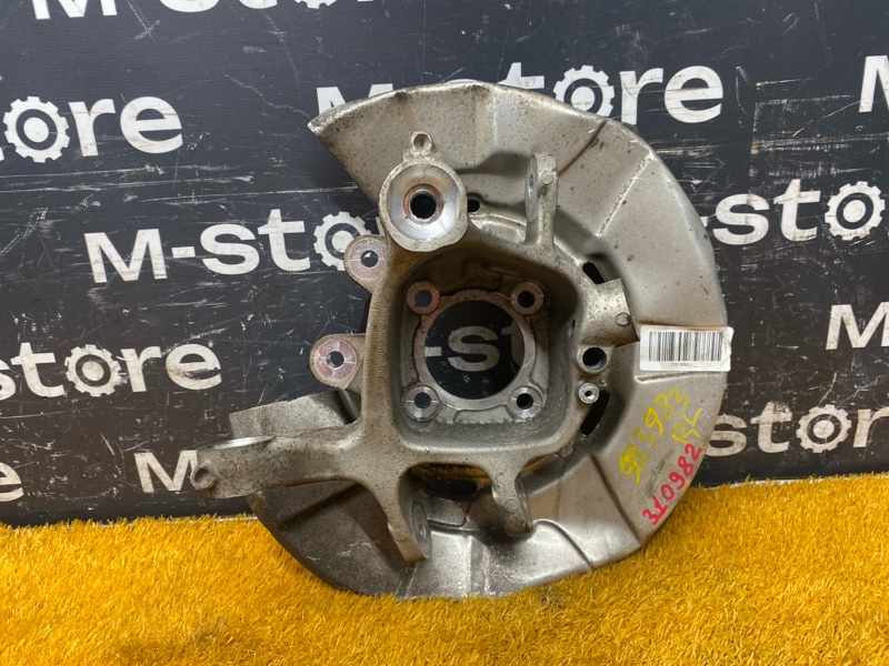 кулак поворотный, 2000 рублей, Красноярск