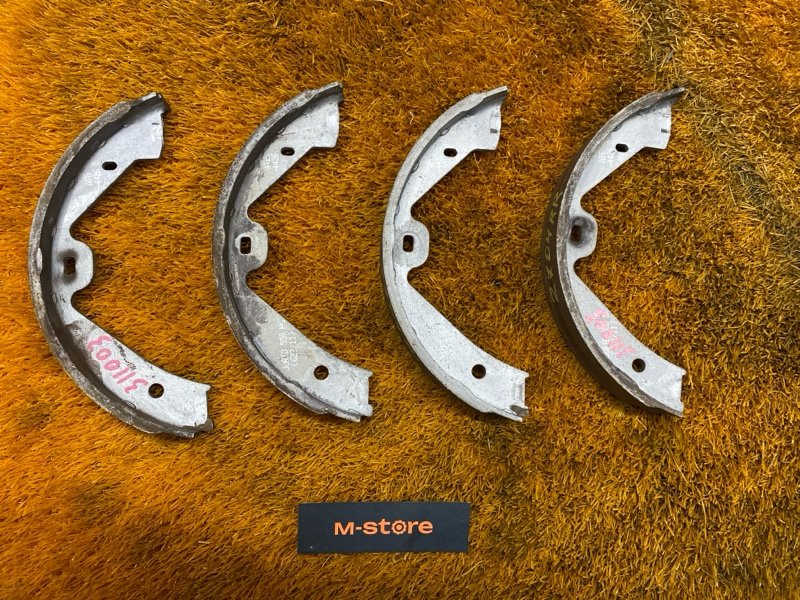 Колодки ручника, 1000 рублей, Красноярск